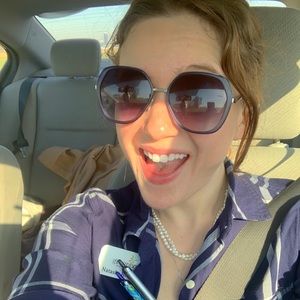 Meet your Posher, Natasha